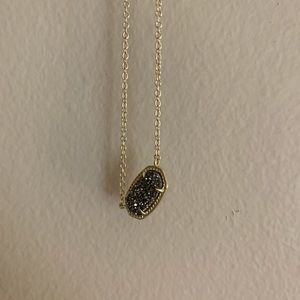 Kendra Scott Elisa Pendant Necklace-MAKE AN OFFER!